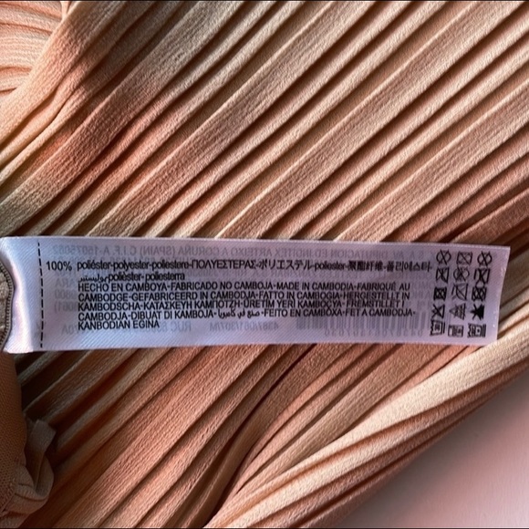 ZARA Cream Pleated wide leg Palazzo Pants M - Picture 5 of 9